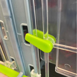 Verrou de porte sécurisé pour élevage - Eggceterra